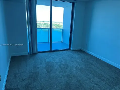 2641 N Flamingo Road Sunrise FL 33323