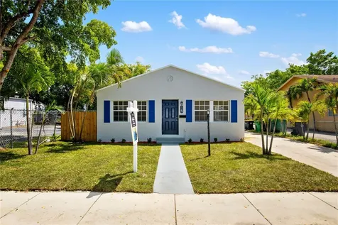15 SW 6th Street Dania Beach FL 33004
