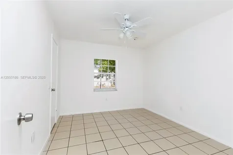 15 SW 6th Street Dania Beach FL 33004