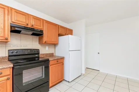 15 SW 6th Street Dania Beach FL 33004