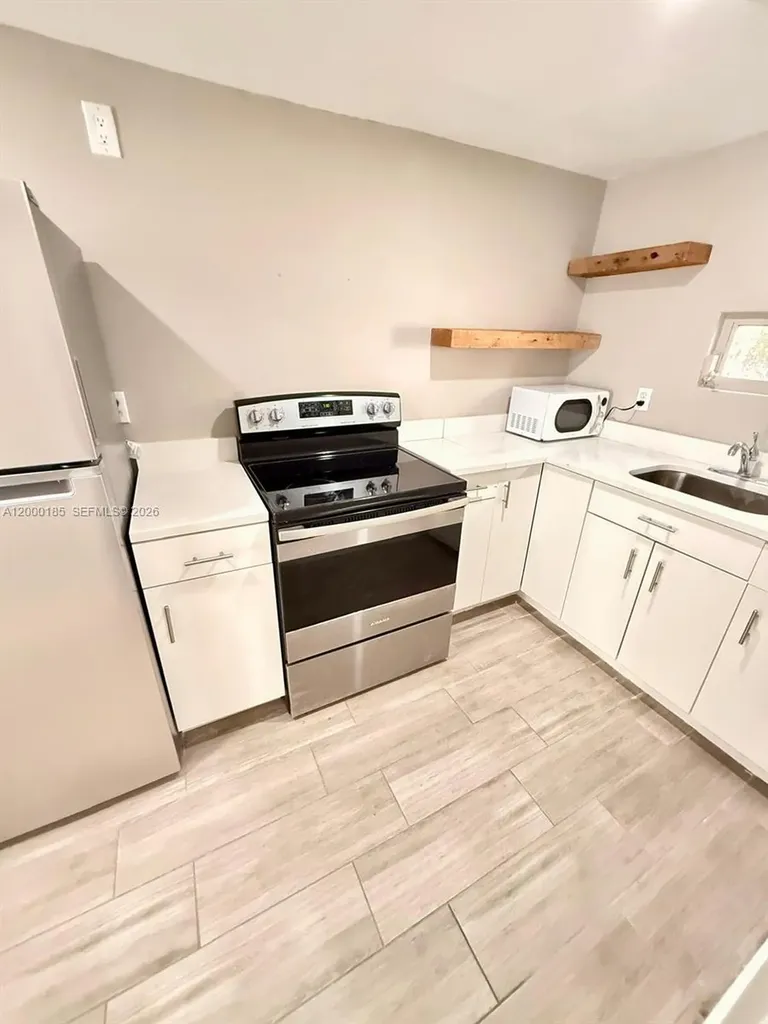 1151 NE 18th Street Fort Lauderdale FL 33305