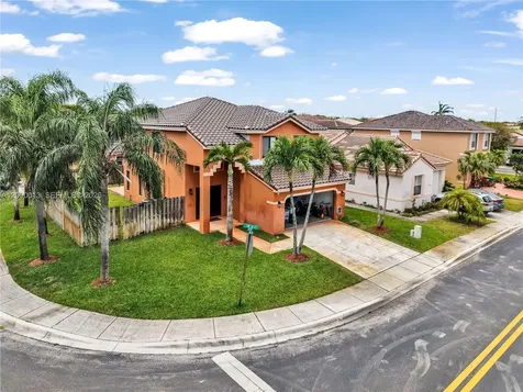 10526 SW 14th Court Pembroke Pines FL 33025