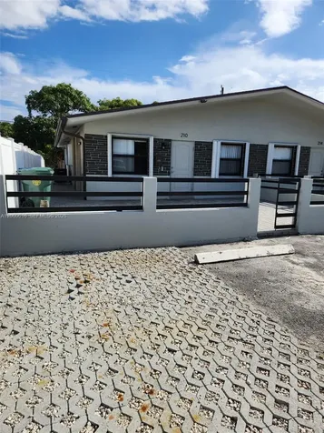 210 NW 57th Street Oakland Park FL 33309