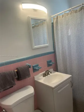 338 Roosevelt Street Hollywood FL 33019