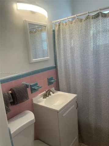 338 Roosevelt Street Hollywood FL 33019