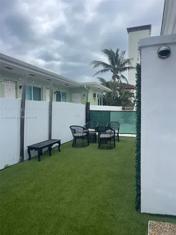338 Roosevelt Street Hollywood FL 33019