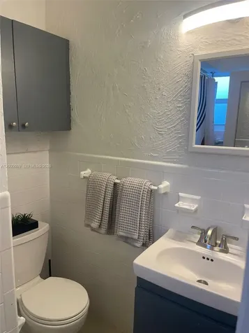338 Roosevelt Street Hollywood FL 33019