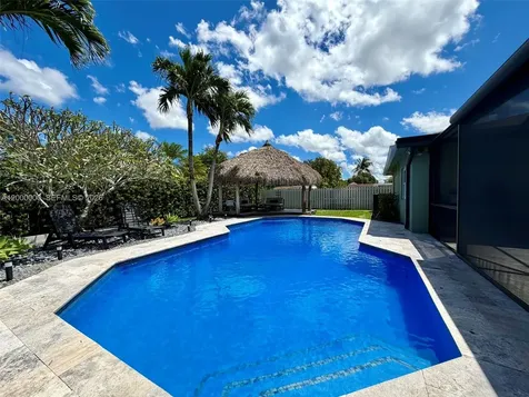 5704 SW 116th Avenue Cooper City FL 33330