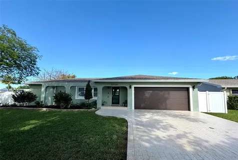 5704 SW 116th Avenue Cooper City FL 33330