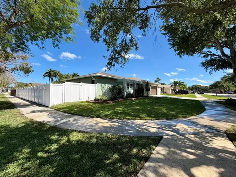 5704 SW 116th Avenue Cooper City FL 33330