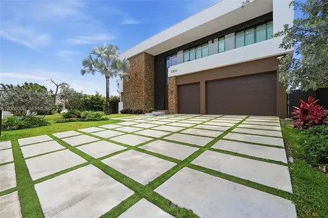 3300 NE 170th Street North Miami Beach FL 33160