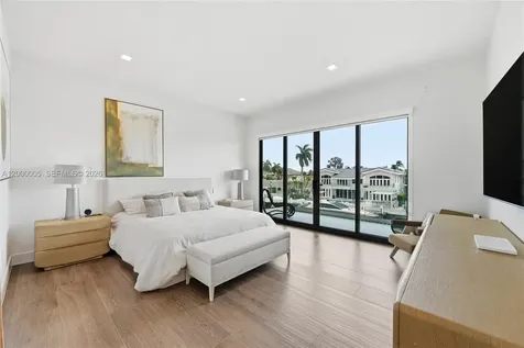 3300 NE 170th Street North Miami Beach FL 33160