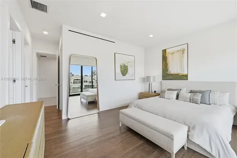 3300 NE 170th Street North Miami Beach FL 33160