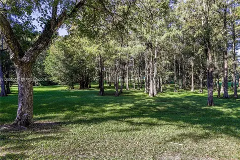 2215 NW 45th Avenue Coconut Creek FL 33066