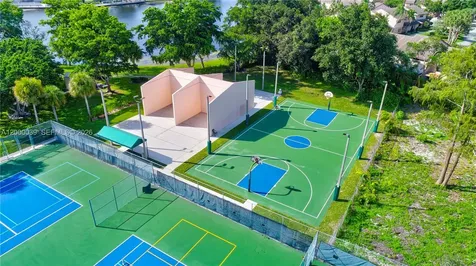 2215 NW 45th Avenue Coconut Creek FL 33066