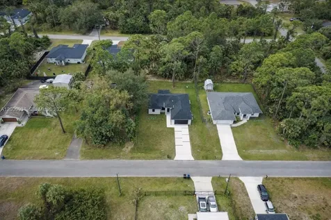 3749 Kilarney Street Fort Myers FL 33905