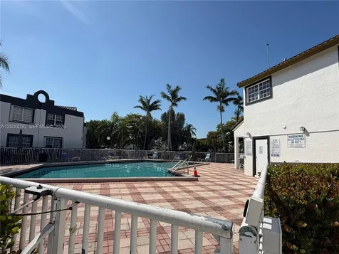 9731 Fontainebleau Boulevard Miami FL 33172
