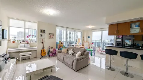 601 NE 23rd Street Miami FL 33137