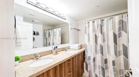 601 NE 23rd Street Miami FL 33137