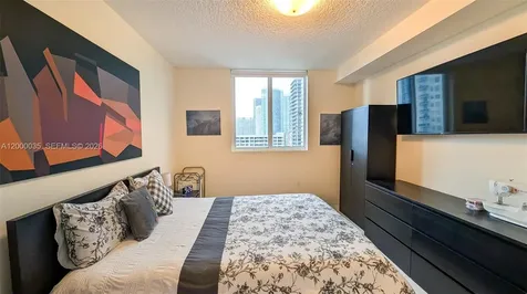 601 NE 23rd Street Miami FL 33137
