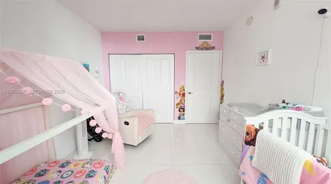 601 NE 23rd Street Miami FL 33137