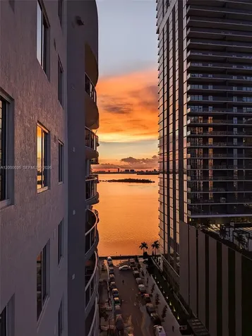 601 NE 23rd Street Miami FL 33137