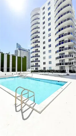 601 NE 23rd Street Miami FL 33137
