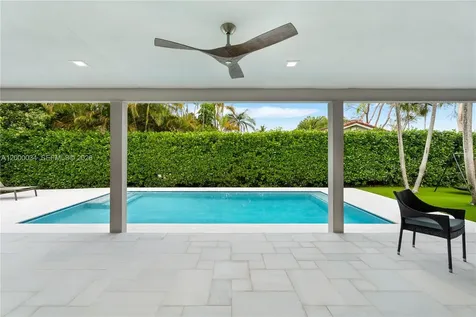 9511 SW 93rd Street Miami FL 33176