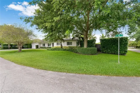 9511 SW 93rd Street Miami FL 33176