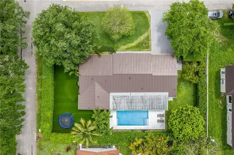 9511 SW 93rd Street Miami FL 33176