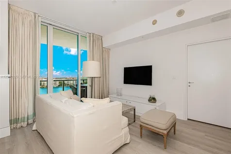 50 S Pointe Drive Miami Beach FL 33139