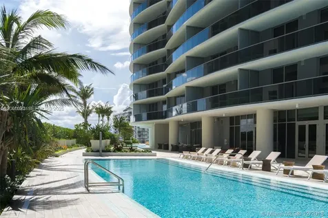 488 NE 18th Street Miami FL 33132