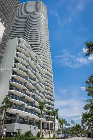 488 NE 18th Street Miami FL 33132