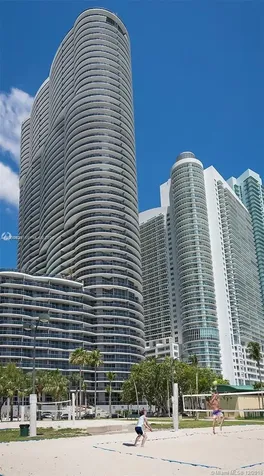 488 NE 18th Street Miami FL 33132