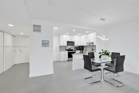 1401 S Ocean Drive Hollywood FL 33019