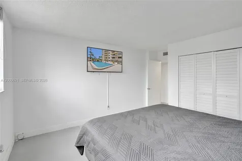 1401 S Ocean Drive Hollywood FL 33019