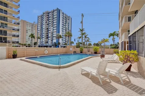 1401 S Ocean Drive Hollywood FL 33019