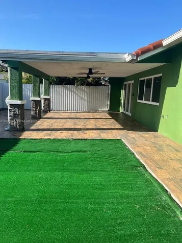 20009 NW 80th Avenue Hialeah FL 33015