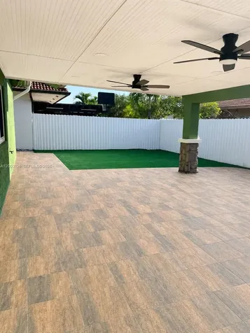 20009 NW 80th Avenue Hialeah FL 33015