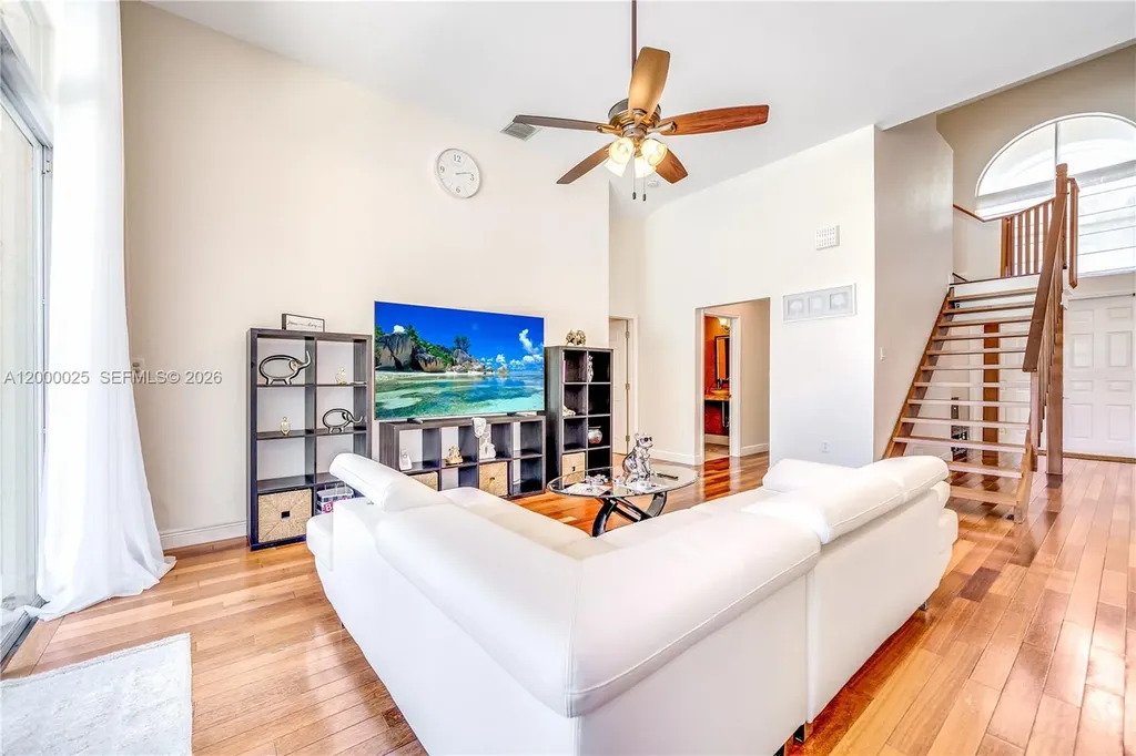 1241 S 13th Avenue Hollywood FL 33019