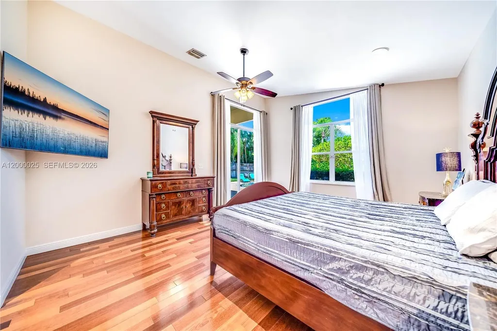 1241 S 13th Avenue Hollywood FL 33019