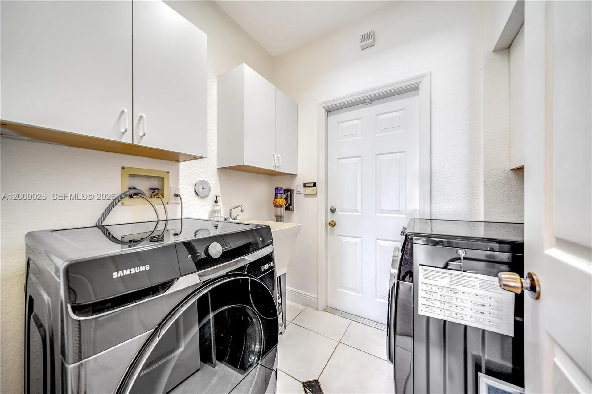 1241 S 13th Avenue Hollywood FL 33019