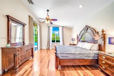 1241 S 13th Avenue Hollywood FL 33019