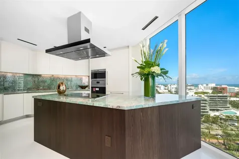 300 S Pointe Drive Miami Beach FL 33139