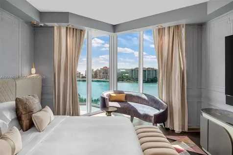 300 S Pointe Drive Miami Beach FL 33139