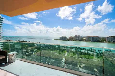 300 S Pointe Drive Miami Beach FL 33139