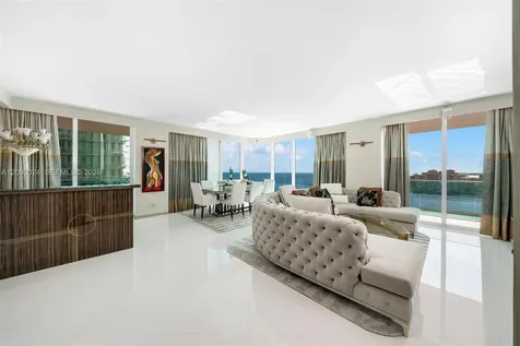 300 S Pointe Drive Miami Beach FL 33139