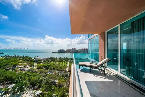 300 S Pointe Drive Miami Beach FL 33139