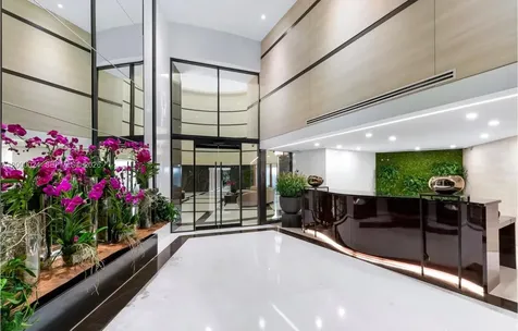 300 S Pointe Drive Miami Beach FL 33139