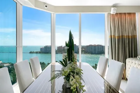 300 S Pointe Drive Miami Beach FL 33139